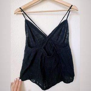 Crossback Melrose & Market Tank